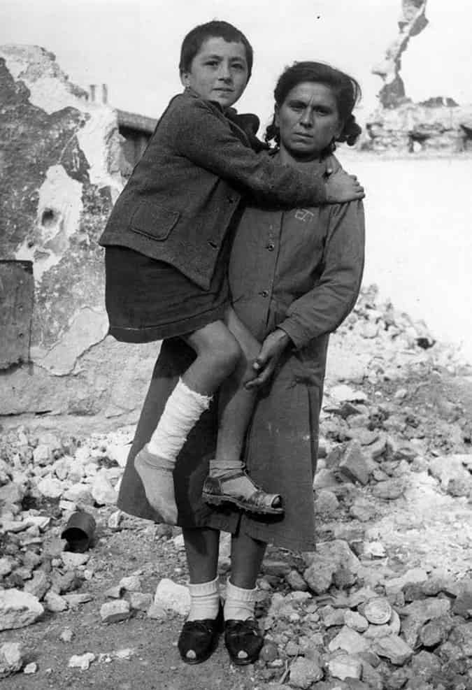 Η Απελευθέρωση της Αθήνας από τις Γερμανικές Δυνάμεις Κατοχής