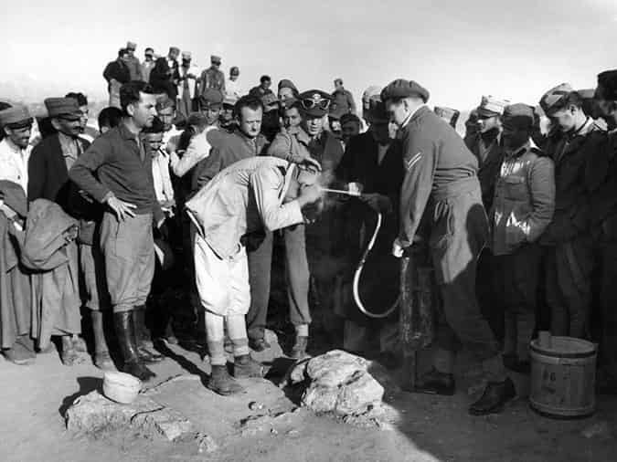 Η Απελευθέρωση της Αθήνας από τις Γερμανικές Δυνάμεις Κατοχής