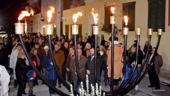 Υπουργός Παιδείας σε Εβραϊκή Γιορτή για την Ήττα των Ελλήνων