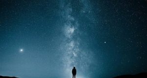 Έλληνες. Ήρθαν από τα άστρα ή βγήκαν από την Γη;