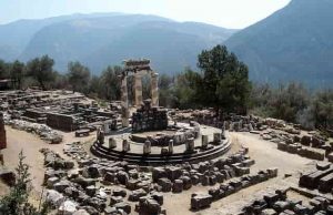 Οι Δελφοί Όρισαν την Ιερή Γεωγραφία των Ναών του Κόσμου