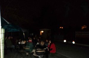 Η παράξενη μορφή στον Βωμό των 12 Θεών Νύχτα, περιφρούρηση στο Βωμό των 12 Θεών