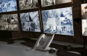 ΜΑΘΕ πως ΣΕ ΠΑΡΑΚΟΛΟΥΘΟΥΝ οθόνες παρακολούθησης