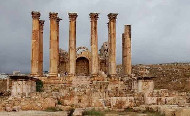 ΤΟ ΜΑΥΣΩΛΕΙΟ ΤΗΣ ΑΛΙΚΑΡΝΑΣΣΟΥ