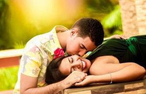 Ενδείξεις πως ο άντρας σας μπορεί να είναι gay