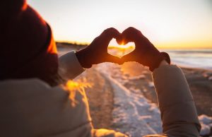 Χειμερινό Ηλιοστάσιο. Η Μέρα που Πιάνουν οι Ευχές Χειμερινό Ηλιοστάσιο: Η Μέρα που Πιάνουν οι Ευχές