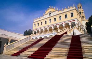 Παναγία Τήνου: Που Οφείλεται η Θεραπευτική της Δόνηση Παναγία Τήνου