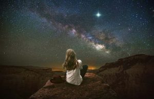 ΕΝΝΕΑ ΕΤΗ ΦΩΤΟΣ… ΣΕΙΡΙΟΣ