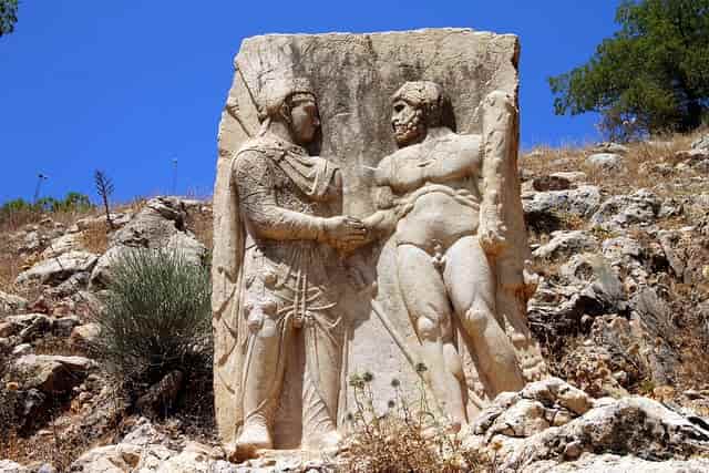 Νεμρούτ: Το «Βουνό των Θεών» Αποκαλύπτει το Ελληνικό Μυστικό του !!!  
