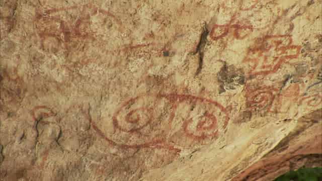 pedra-pintada-cave-in-brazil-min