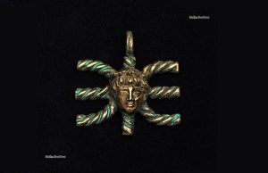 Δελφικό Έψιλον ή Έψιλον εν Δελφοίς διπλό έψιλον