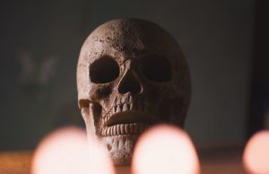 Είχαν την Εντολή να Καταστρέφουν Οστά Γιγάντων