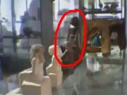 Μυστήριο με Άγαλμα του Όσιρη που Κινείται Μόνο του