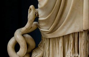 Ποιος Είναι ο Όφις παρά Πόδα της Θεάς Αθηνάς