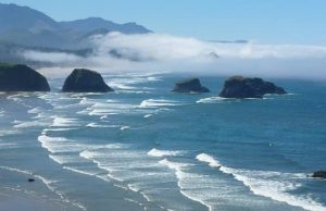 Στον διάλογο Μ. Αλεξάνδρου και Διογένη αναφέρεται μία ήπειρος πέρα από τον μεγάλο ωκεανό μεγαλύτερη από την Ασία