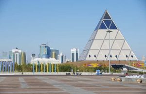 Αστάνα. Το Παλάτι της Ειρήνης και της Συμφιλίωσης Αστάνα. Το Παλάτι της Ειρήνης και της Συμφιλίωσης