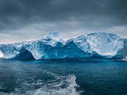 Τι υπάρχει στην Ανταρκτική που θέλουν να εξαφανίσουν; παγόβουνο στην Ανταρκτική