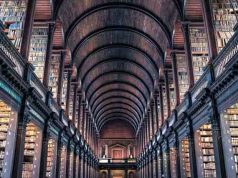 Βιβλιοθήκη Αλεξάνδρειας: Ένα Αβάσταχτο Ψέμα dublin-trinity-college-library