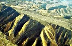 Οι επίπεδες βουνοκορφές στη Νάζκα που θυμίζουν αρχαίους διάδρομους προσγείωσης