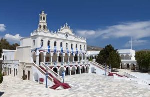 Καημένε κόσμε… Δείτε τι Συμβαίνει με τα ΤΑΜΑΤΑ της Τήνου