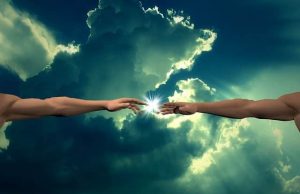 Ερμής Τρισμέγιστος: Ποιος δημιούργησε τον άνθρωπο της Γης δύο τεντωμένα χέρια συναντιούντα στα ακροδάκτυλα και πίσω σύννεφα