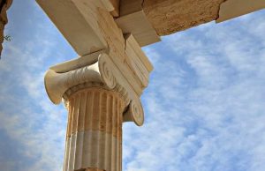 Κρύβεται Αρχαία Υπερτεχνολογία σε Ακρόπολη και Ελευσίνα;