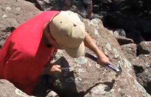 Οι μυστηριώδεις μουσικές πέτρες της Πενσυλβάνια που με ένα χτύπημα από σφυρί παράγουν ήχους και κανείς δεν μπορεί να εξηγήσει γιατί