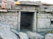 Το Δρακόσπιτο που Κοίταζε τον Σείριο Δρακόσπιτο