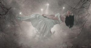 Εξωσωματική Εμπειρία. Το «αστρικό ταξίδι» γυναίκας