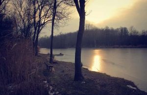 Ποιο Μυστικό Κρύβει η Στοιχειωμένη λίμνη Κουρνά Κρήτης; λίμνη