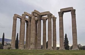 Ολυμπιείον – Ιερό και Ναός του Ολυμπίου Διός Στύλοι του Ολυμπίου Διος