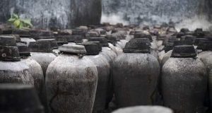 Βρέθηκαν Πυθάρια 6.000 ετών στην Ελλάδα με Κρασί που είχε Ωριμάσει στο Διάστημα πολλά πυθάρια