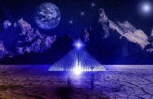 Ο Θεός Τεχούτι Έφθασε στην Αίγυπτο με Πυραμίδα από τον Ουρανό