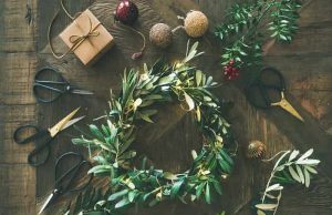 Ειρεσιώνη. Tο «Χριστουγεννιάτικο» Δέντρο των Αρχαίων Ελλήνων Ειρεσιώνη. Tο «Χριστουγεννιάτικο» Δέντρο των Αρχαίων Ελλήνων