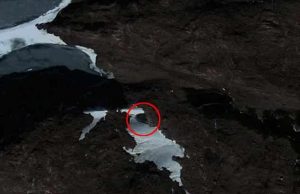 Κάτι σαν κρυμμένος δίσκος στην Ανταρκτική. Θα μπορούσε να είναι ιπτάμενος που κατέπεσε;