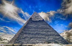 Η Μεγάλη Πυραμίδα και το Γεωγραφικό Κέντρο της Γης