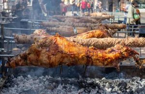 To Αρχαιοελληνικό Κοκορέτσι και μία Συνταγή. Εντόσθια στη Σούβλα (Ὀβελίσκος χορδῆς) Αρνί στη σούβλα και κοκορέτσι
