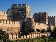 29 Μαίου 1453. Οι Τελευταίες Ώρες της Βασιλεύουσας. Μια Ιστορία Θάρρους και Προδοσίας Τείχη της πόλης της Κωνσταντινούπολης