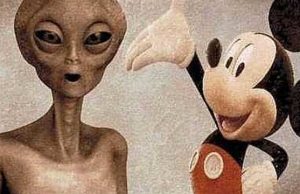 Το Απαγορευμένο Ντοκιμαντέρ της Disney για τους Εξωγήινους που Προβλήθηκε Μόνο Μια Φορά