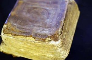 Κυμβάλειον. Το θρυλικό απόκρυφο βιβλίο του Ερμή Τρισμέγιστου που γλίτωσε από την καταστροφή της Βιβλιοθήκης της Αλεξάνδρειας και οι αντιρρήσεις για την προέλευσή του