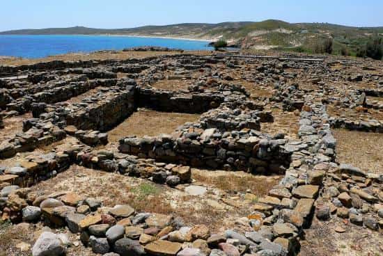 Πολιόχνη: Η Ελληνική Πόλη που Θεωρείται η Αρχαιότερη της Ευρώπης