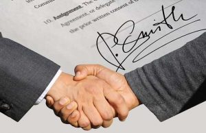 Πώς θα Προσελκύσεις την Τύχη με την Υπογραφή σου και τι Σημαίνει ο Τρόπος που την Βάζεις