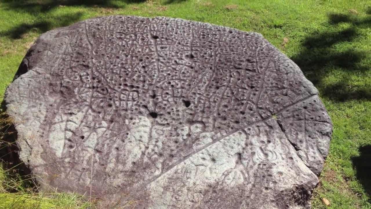 Judaculla Rock: Ο Βράχος των Cherokees με το ΜΗΝΥΜΑ «ΑΠΟ ΑΛΛΟΥ»