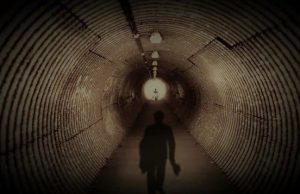 Ο Θάνατος και η Σήραγγα του Φωτός: Το Τελικό Μεγάλο Κόλπο