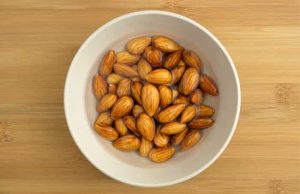 Τα οφέλη από το μούλιασμα των ξηρών καρπών και σπόρων που λίγοι γνωρίζουν