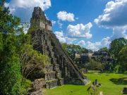 Η Μεγαλόπολη των Μάγια κάτω από τη Ζούγκλα πυραμίδα Μάγιας