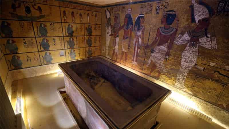 Εντοπίστηκαν Σημάδια Εξωγήινης Δραστηριότητας στον Τάφο του Φαραώ Τουταγχαμών (video)