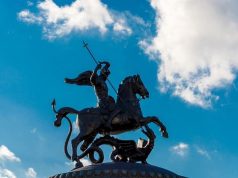 7 Πράγματα που Δεν Ξέρετε για τον Άγιο Γεώργιο Άγαλμα: Ο Άγιος Γεώργιος σκοτώνει το δράκο