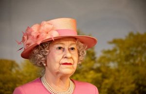 Η Βασίλισσα Ελισάβετ ίσως Κατάγεται από τον Προφήτη Μωάμεθ