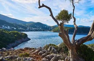 Ο Οδυσσέας Δεν Γύρισε στην Ιθάκη. Τι Περιγράφει ο Δάντης στην Θεία Κωμωδία του